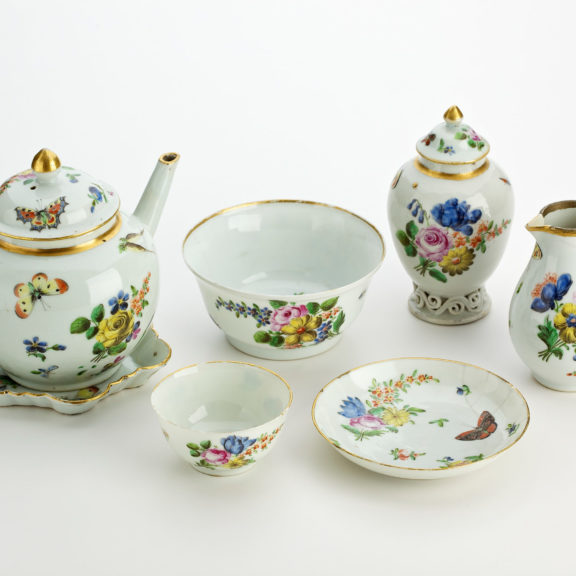 Ceramics Archives | The Harris