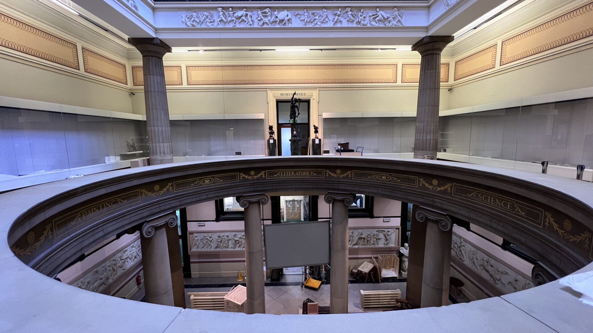 Image of the empty Harris building, first floor.