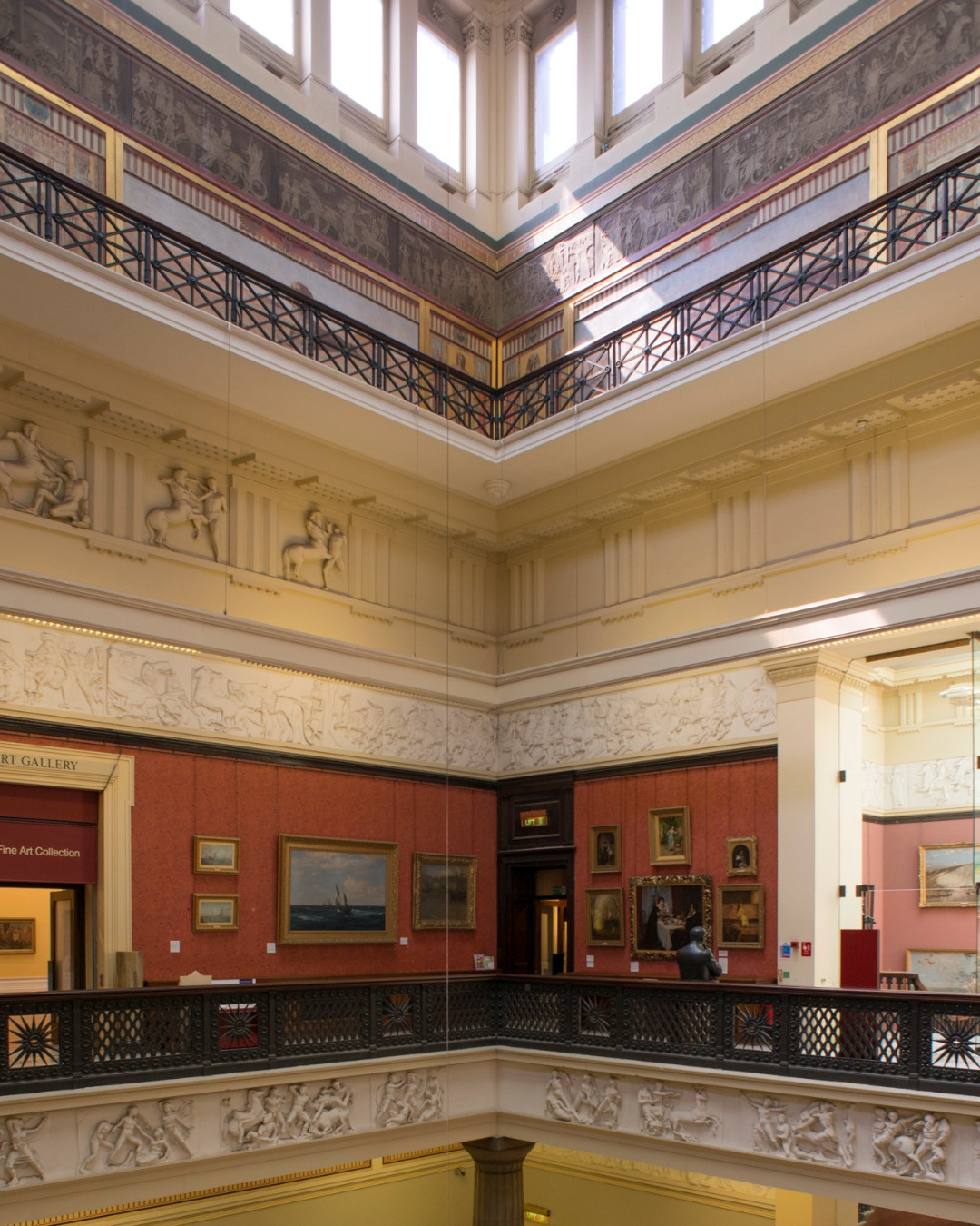 Image of The Harris balcony.